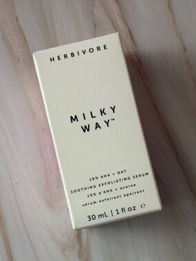 Herbivore: Milky Way Soothing Exfoliating Serum
